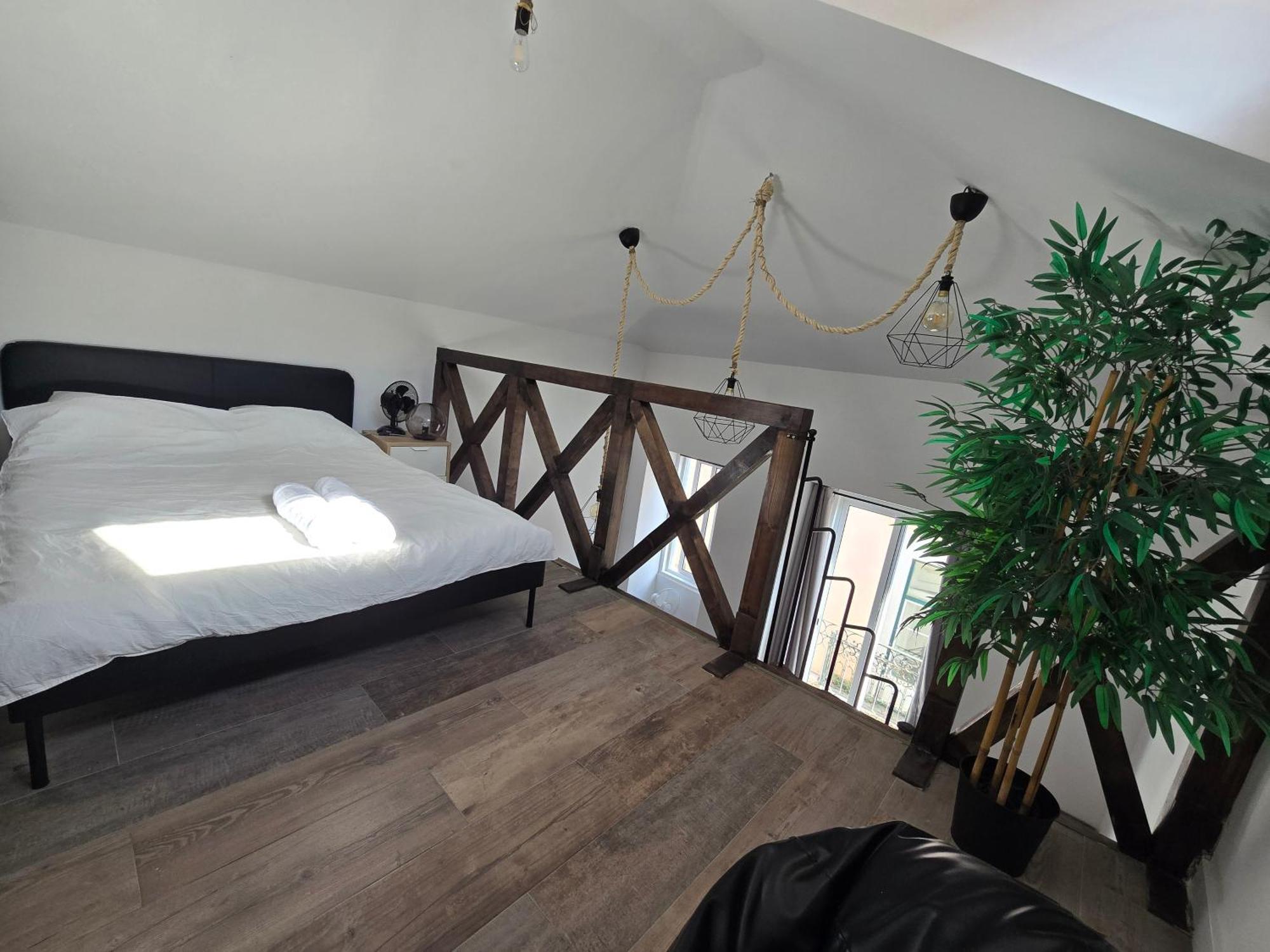 Esther Apartment Cozy Vacay Suite Setúbal Esterno foto